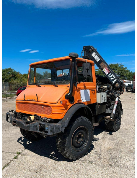 Mercedes-Benz UNIMOG U-900 - جرار بعجلتين: صور 2 Mercedes-Benz UNIMOG U-900 - جرار بعجلتين: صور 2