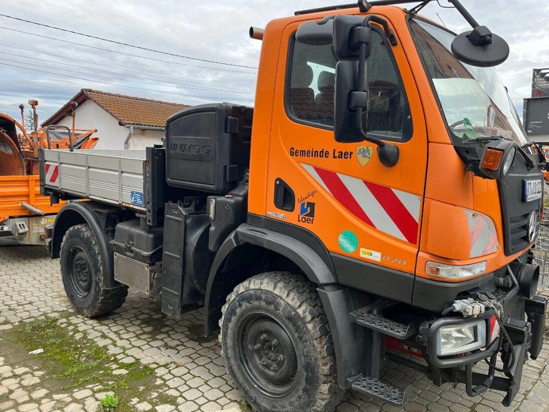 Mercedes-Benz Unimog U20 4x4 3-Way Tipper - شاحنة جرار: صور 4 Mercedes-Benz Unimog U20 4x4 3-Way Tipper - شاحنة جرار: صور 4