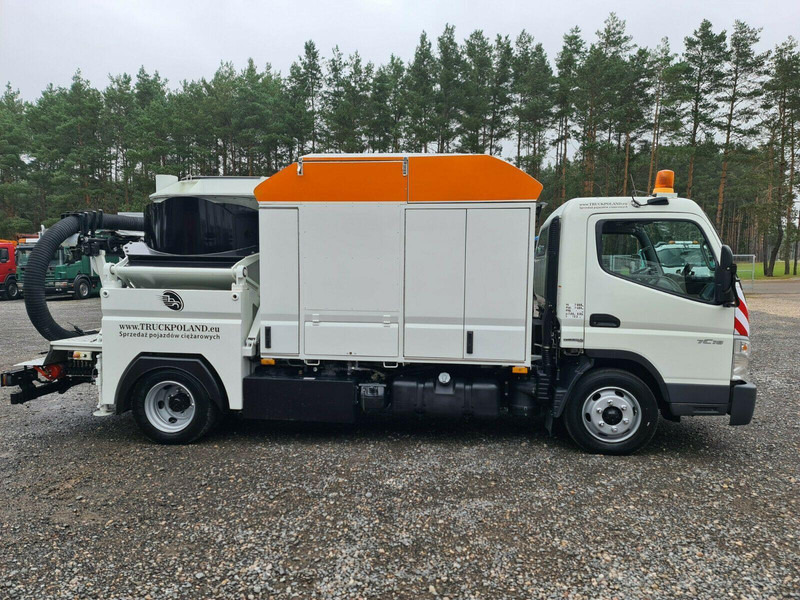Mitsubishi CANTER Szippantóskocsi - فراغ شاحنة: صور 4 Mitsubishi CANTER Szippantóskocsi - فراغ شاحنة: صور 4