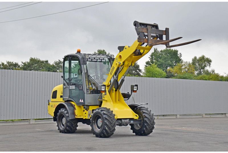 Neuson WACKER WL 50 - اللودر بعجل: صور 2 Neuson WACKER WL 50 - اللودر بعجل: صور 2