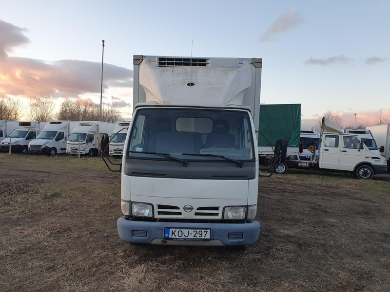 Nissan Cabstar 3,0 TDi - Thermo King V400 Max frigo - الشاحنات الصغيرة المبردة: صور 3 Nissan Cabstar 3,0 TDi - Thermo King V400 Max frigo - الشاحنات الصغيرة المبردة: صور 3