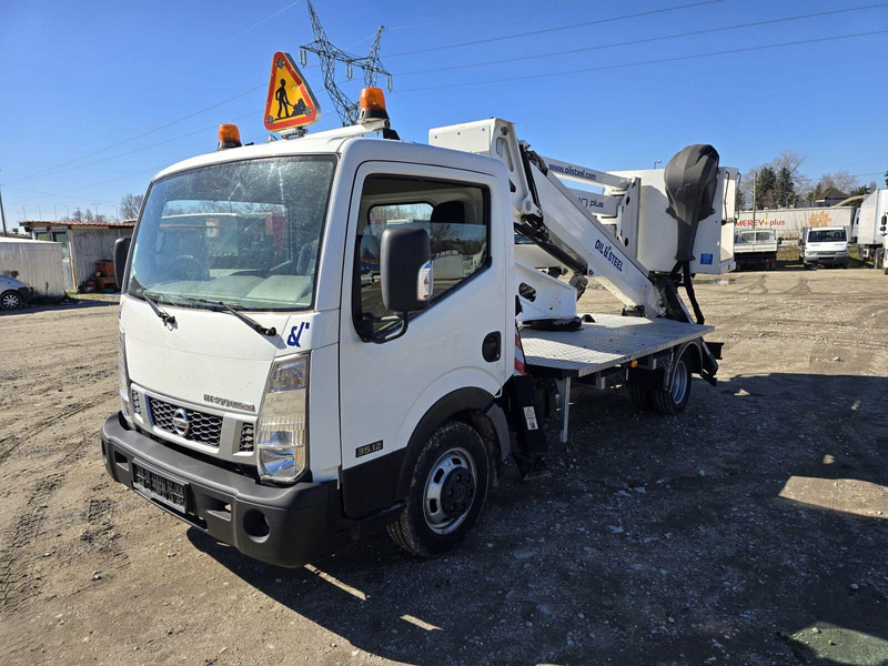 Nissan Cabstar NT 400 Oil & Steel Snake 2010H - 20m - 2 pieces - شاحنة, شاحنة كرين: صور 2 Nissan Cabstar NT 400 Oil & Steel Snake 2010H - 20m - 2 pieces - شاحنة, شاحنة كرين: صور 2