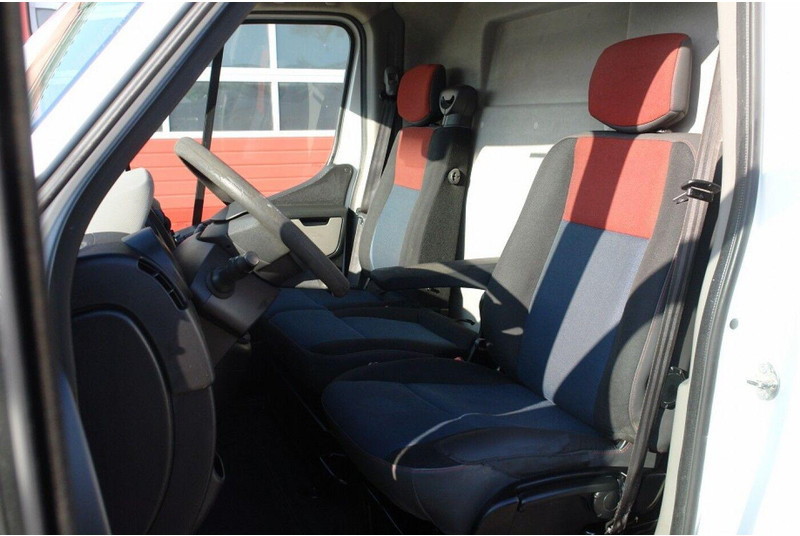 شاحنة, شاحنة كرين Renault Master 125 DCi: صور 8 شاحنة, شاحنة كرين Renault Master 125 DCi: صور 8