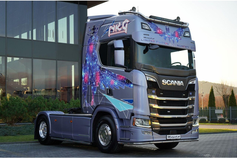 Scania S 580 / V8 / ORGINALNA EDYCJA LIMITED / NR 010 / RETARDER / I-PA - شاحنة جرار: صور 5 Scania S 580 / V8 / ORGINALNA EDYCJA LIMITED / NR 010 / RETARDER / I-PA - شاحنة جرار: صور 5