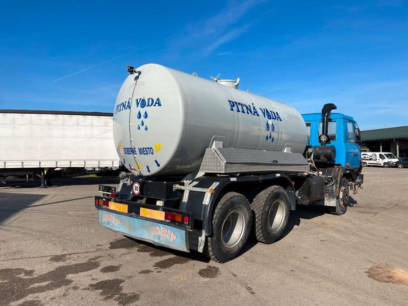 Tatra 815 6x6 Vízszállító Tartálykocsi - شاحنة صهريج: صور 3 Tatra 815 6x6 Vízszállító Tartálykocsi - شاحنة صهريج: صور 3