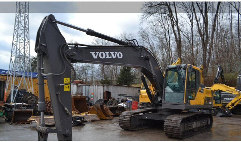 Volvo EC200 - حفارات زحافة: صور 3 Volvo EC200 - حفارات زحافة: صور 3