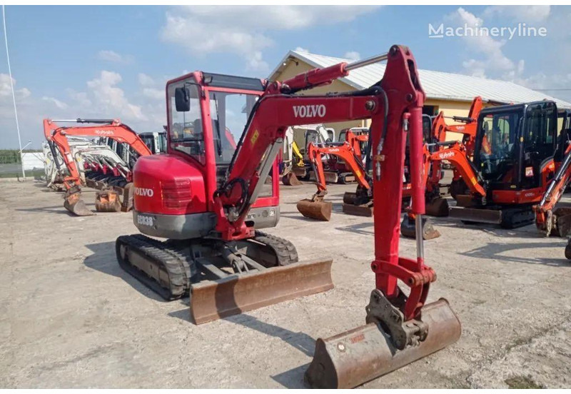Volvo ECR 38 - حفارة مصغرة: صور 3 Volvo ECR 38 - حفارة مصغرة: صور 3