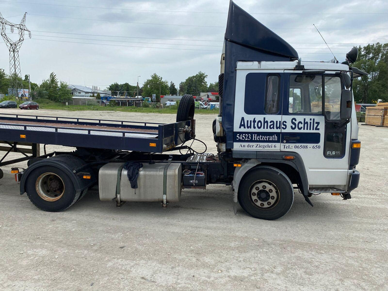 Volvo FL 6 210 - Tractor - شاحنة جرار: صور 4 Volvo FL 6 210 - Tractor - شاحنة جرار: صور 4