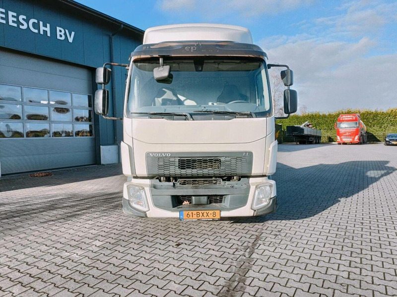 Volvo FL210 - Platform truck - شاحنة نقل سيارات شاحنة: صور 4 Volvo FL210 - Platform truck - شاحنة نقل سيارات شاحنة: صور 4