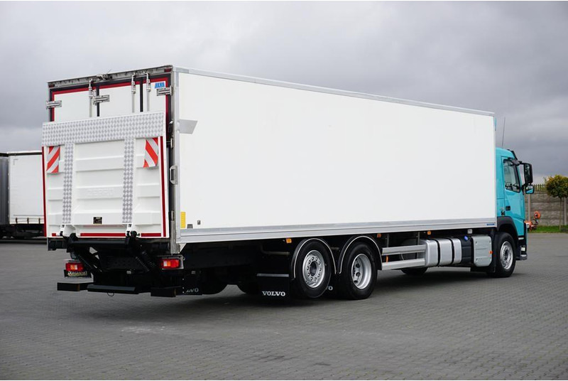 Volvo FM / 330 / E 6 / CHŁODNIA + WINDA / 23 PALETY / OŚ SKRĘTNA / DŁ - مبردة شاحنة: صور 5 Volvo FM / 330 / E 6 / CHŁODNIA + WINDA / 23 PALETY / OŚ SKRĘTNA / DŁ - مبردة شاحنة: صور 5