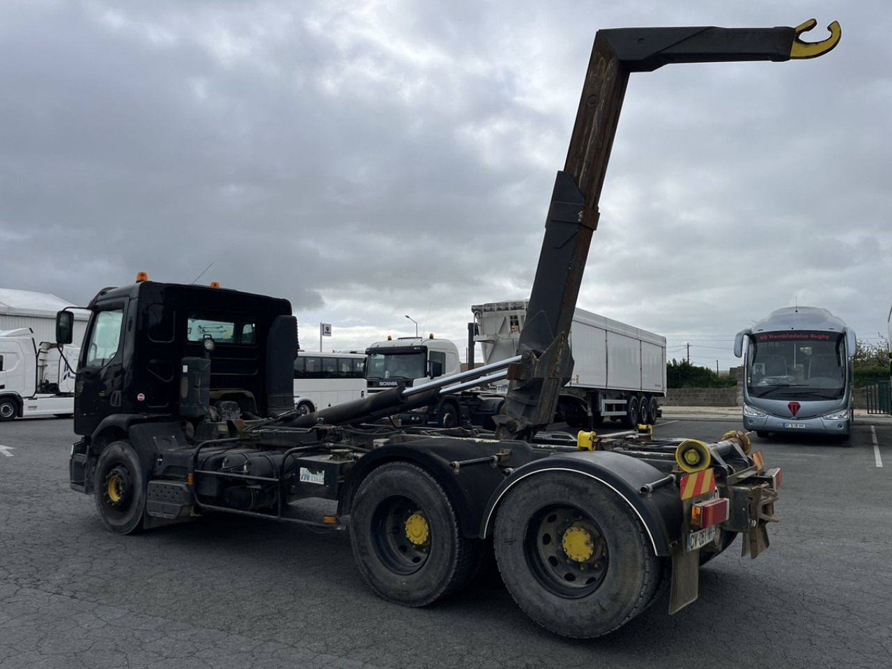 RENAULT PREMIUM 370 6X2 - شاحنة ذات الخطاف: صور 4 RENAULT PREMIUM 370 6X2 - شاحنة ذات الخطاف: صور 4