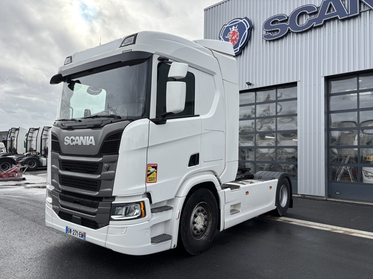 SCANIA R 460 A4x2NA - شاحنة جرار: صور 1 SCANIA R 460 A4x2NA - شاحنة جرار: صور 1