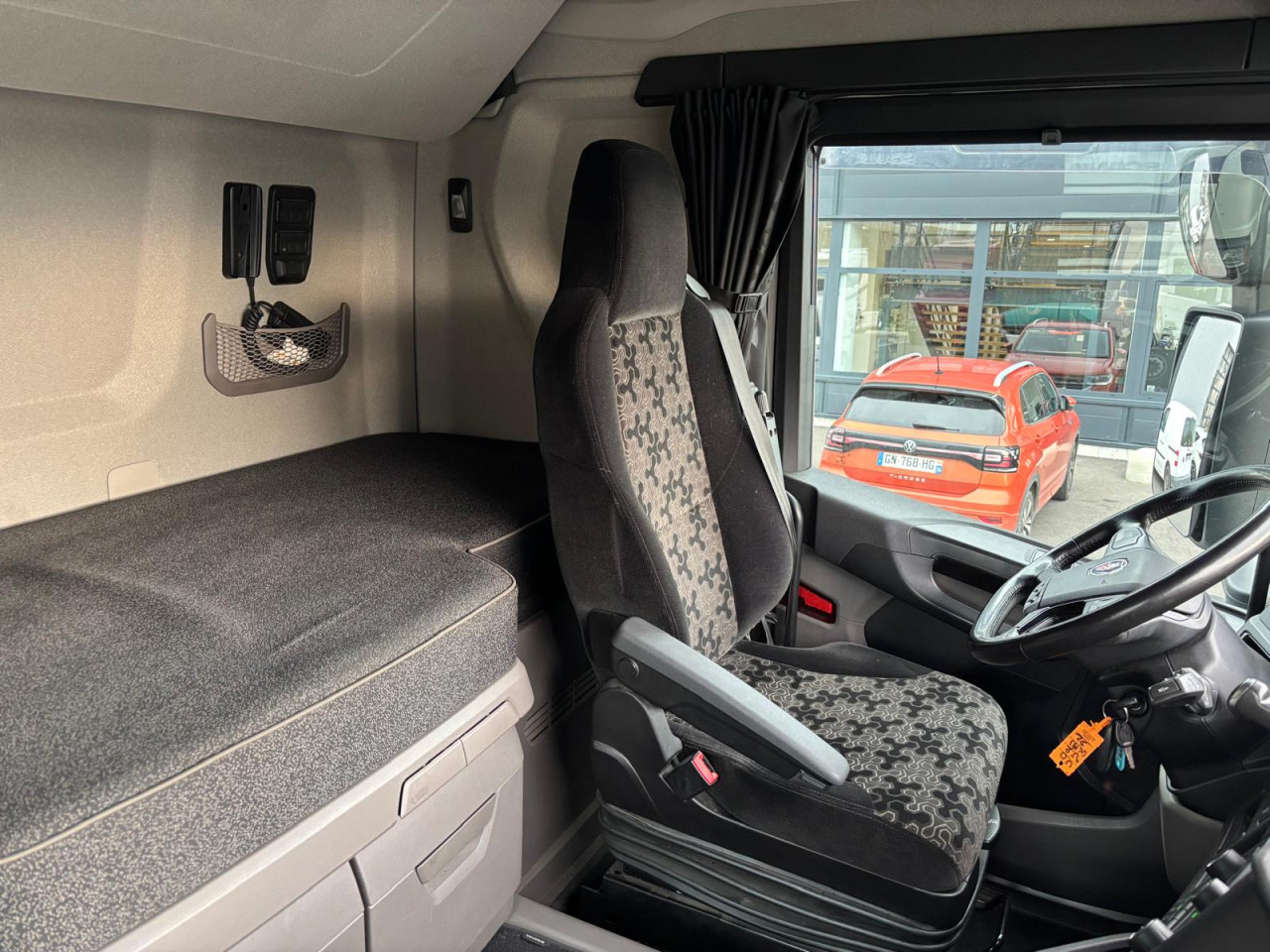 SCANIA R 500 A4x2NA - شاحنة جرار: صور 2 SCANIA R 500 A4x2NA - شاحنة جرار: صور 2