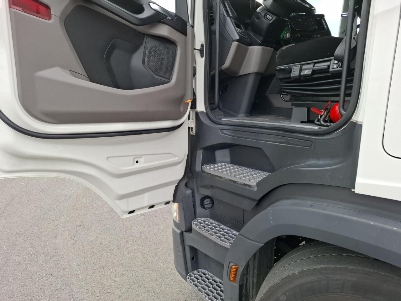 SCANIA SCANIA R500 CR20H - شاحنة جرار: صور 2 SCANIA SCANIA R500 CR20H - شاحنة جرار: صور 2