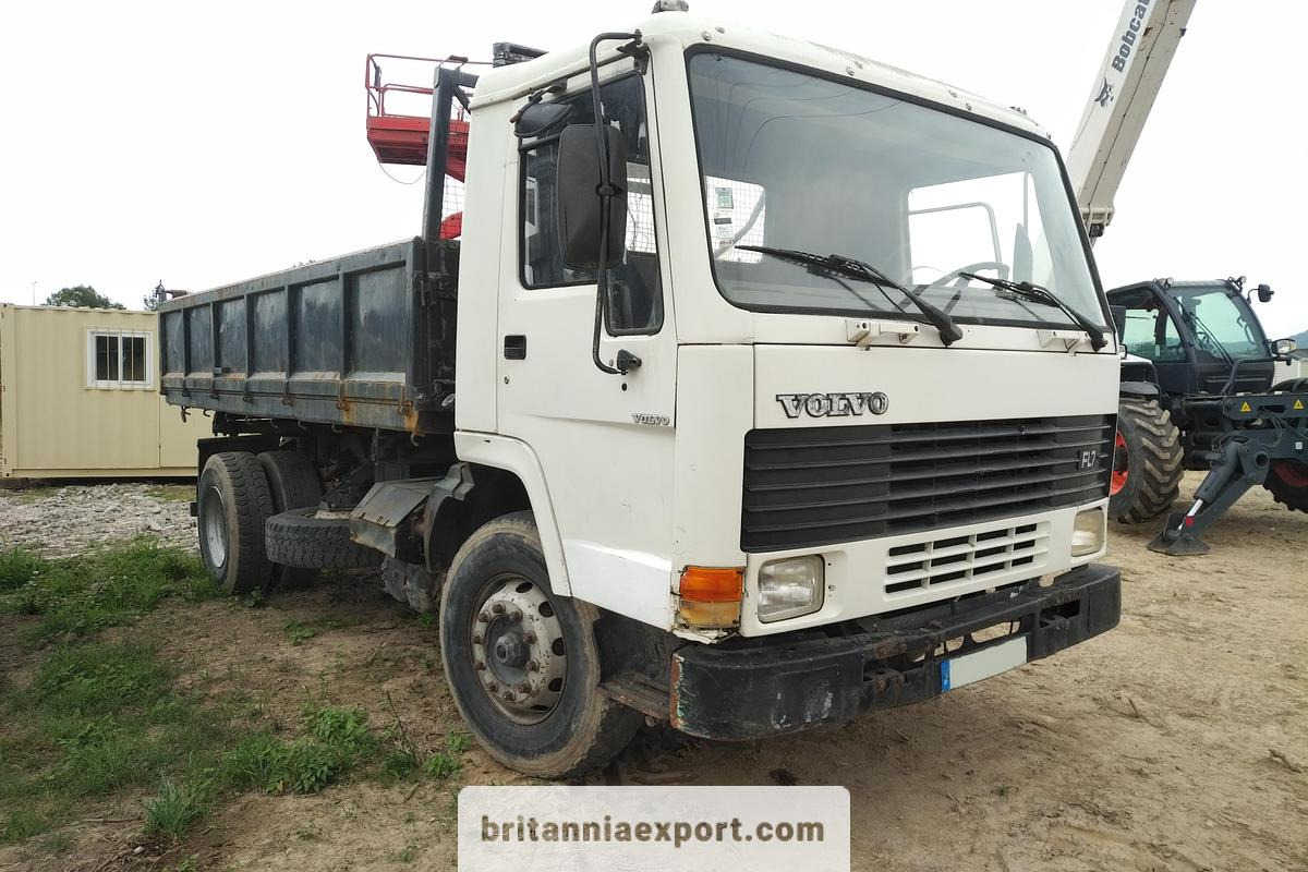 VOLVO FL7 260 HP 6 Cylinder | 19 Ton 3-Way Tipper Truck - قلابات: صور 3 VOLVO FL7 260 HP 6 Cylinder | 19 Ton 3-Way Tipper Truck - قلابات: صور 3