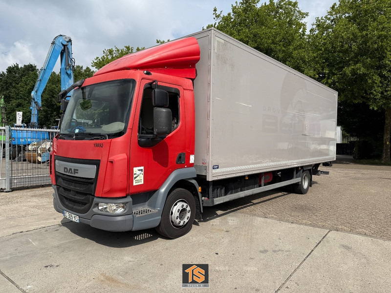 DAF LF 220 12 TON - LADEBORDWAND - TOP TRUCK - بصندوق مغلق شاحنة: صور 1 DAF LF 220 12 TON - LADEBORDWAND - TOP TRUCK - بصندوق مغلق شاحنة: صور 1