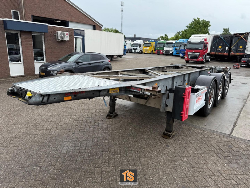 Van Hool 3B2013 20FT - ADR - MERCEDES AXLE - DRUM BRAKE - NL TOP TRAILER - 3x AVAILABLE! - شاحنات الحاويات/ جسم علوي قابل للتغيير نصف مقطورة: صور 1 Van Hool 3B2013 20FT - ADR - MERCEDES AXLE - DRUM BRAKE - NL TOP TRAILER - 3x AVAILABLE! - شاحنات الحاويات/ جسم علوي قابل للتغيير نصف مقطورة: صور 1