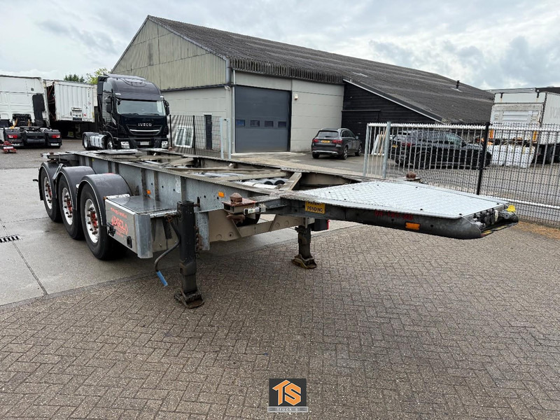 Van Hool 3B2013 20FT - ADR - MERCEDES AXLE - DRUM BRAKE - NL TOP TRAILER - 3x AVAILABLE! - شاحنات الحاويات/ جسم علوي قابل للتغيير نصف مقطورة: صور 4 Van Hool 3B2013 20FT - ADR - MERCEDES AXLE - DRUM BRAKE - NL TOP TRAILER - 3x AVAILABLE! - شاحنات الحاويات/ جسم علوي قابل للتغيير نصف مقطورة: صور 4