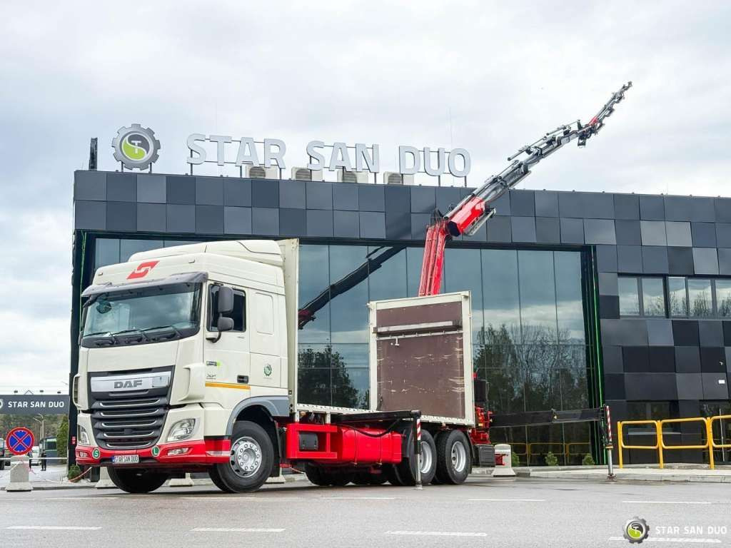 DAF XF 440 6x2 Fassi F365 FLY JIBCranePallet Grippe - شاحنة كرين: صور 1 DAF XF 440 6x2 Fassi F365 FLY JIBCranePallet Grippe - شاحنة كرين: صور 1