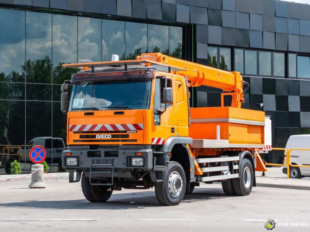 Iveco CURSOR 240 4x4 RUTHMANN T225 22,5 Meters Lift - مصاعد الازدهار محمولة على شاحنة: صور 2 Iveco CURSOR 240 4x4 RUTHMANN T225 22,5 Meters Lift - مصاعد الازدهار محمولة على شاحنة: صور 2