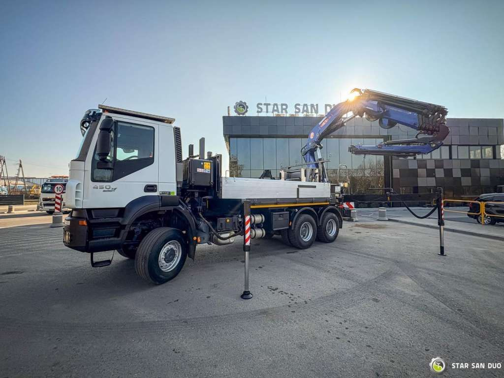 Iveco TRAKKER 450 6x6 PM41S FLY JIB Crane Kipper - شاحنة كرين: صور 2 Iveco TRAKKER 450 6x6 PM41S FLY JIB Crane Kipper - شاحنة كرين: صور 2