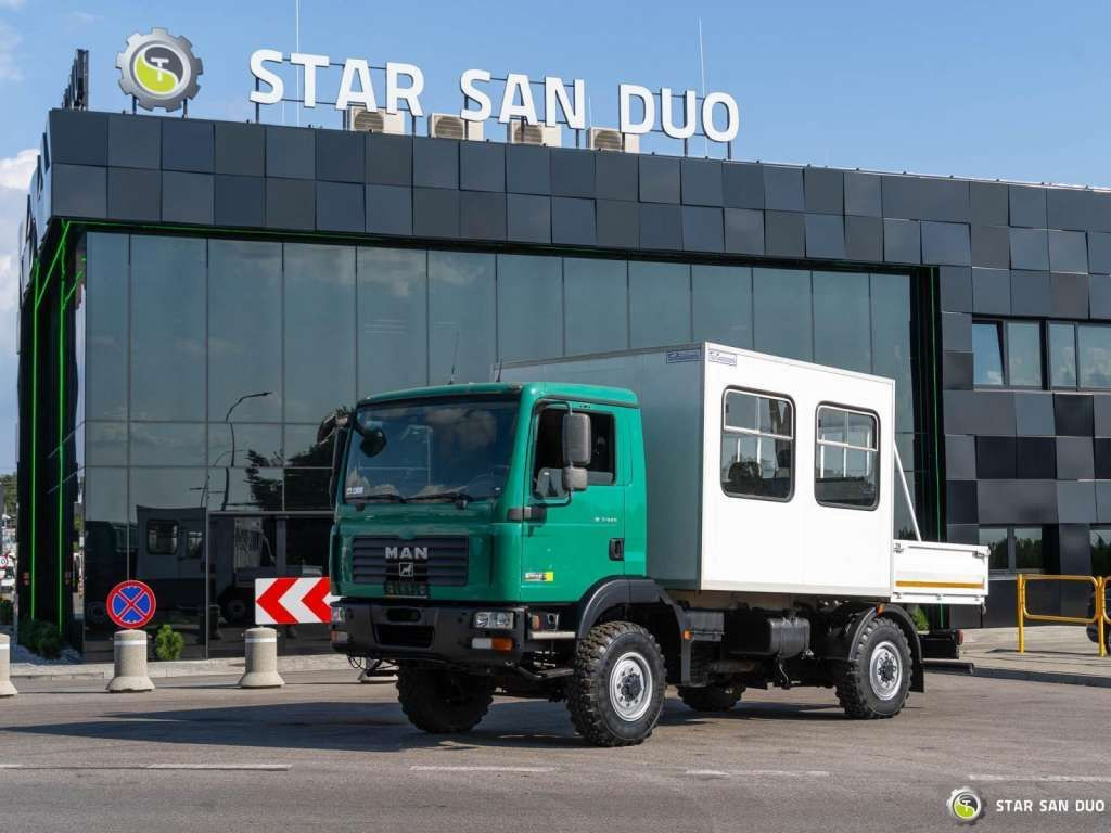 MAN  TGM 13.240 4x4 BL Double Cab Camper BUS - الشاسيه شاحنة: صور 5 MAN  TGM 13.240 4x4 BL Double Cab Camper BUS - الشاسيه شاحنة: صور 5