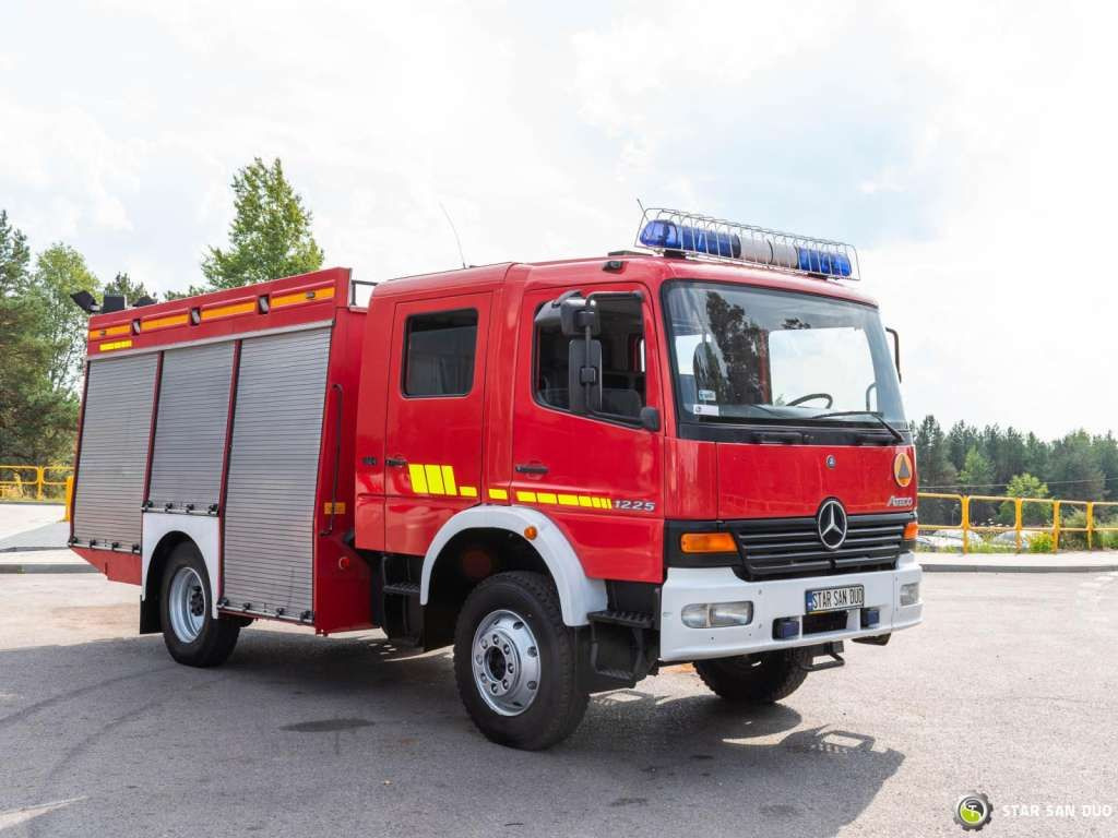 Mercedes-Benz 4x4 ATEGO 1225 CNBOP Fire Brigade - شاحنة: صور 2 Mercedes-Benz 4x4 ATEGO 1225 CNBOP Fire Brigade - شاحنة: صور 2