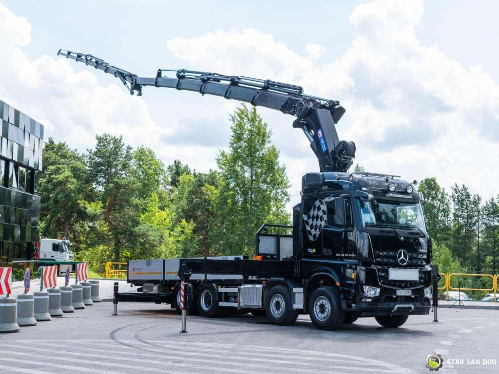 Mercedes-Benz AROCS 3251 8x4 HMF 8520 Fly Jib Winch - شاحنة كرين: صور 5 Mercedes-Benz AROCS 3251 8x4 HMF 8520 Fly Jib Winch - شاحنة كرين: صور 5