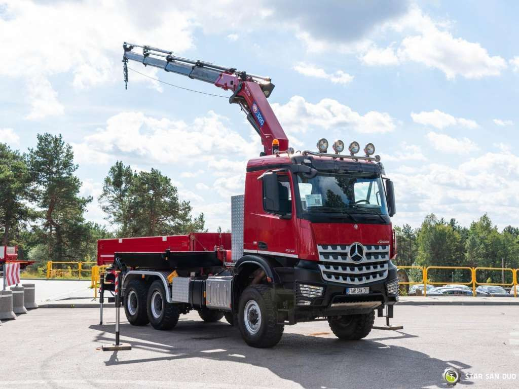 Mercedes-Benz AROCS 3345 6x6 HMF 3220 Winch Crane tipper - شاحنة كرين: صور 2 Mercedes-Benz AROCS 3345 6x6 HMF 3220 Winch Crane tipper - شاحنة كرين: صور 2