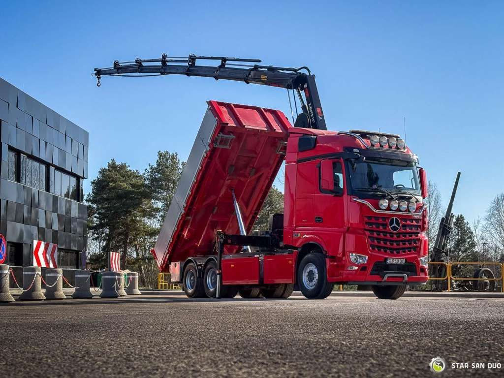 Mercedes-Benz AROCS 3358L 6x4 HIAB 192X-HIPRO E-6 Crane Kippe - شاحنة كرين: صور 3 Mercedes-Benz AROCS 3358L 6x4 HIAB 192X-HIPRO E-6 Crane Kippe - شاحنة كرين: صور 3