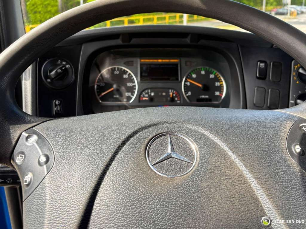 شاحنة كرين Mercedes-Benz  AXOR 1833 4x4 Palfinger PK 22002 EH Crane Winch: صور 12