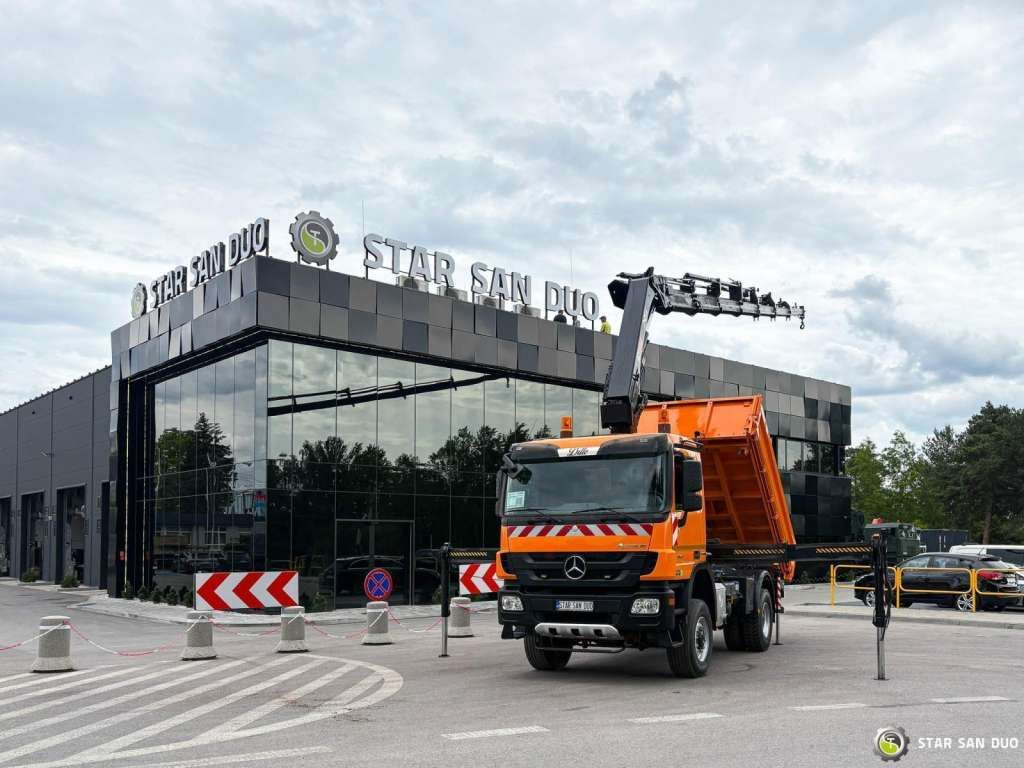 Mercedes-Benz Actros 1841 AK 4x4 Hiab 288E-7 Crane Kipper - شاحنة كرين: صور 2 Mercedes-Benz Actros 1841 AK 4x4 Hiab 288E-7 Crane Kipper - شاحنة كرين: صور 2