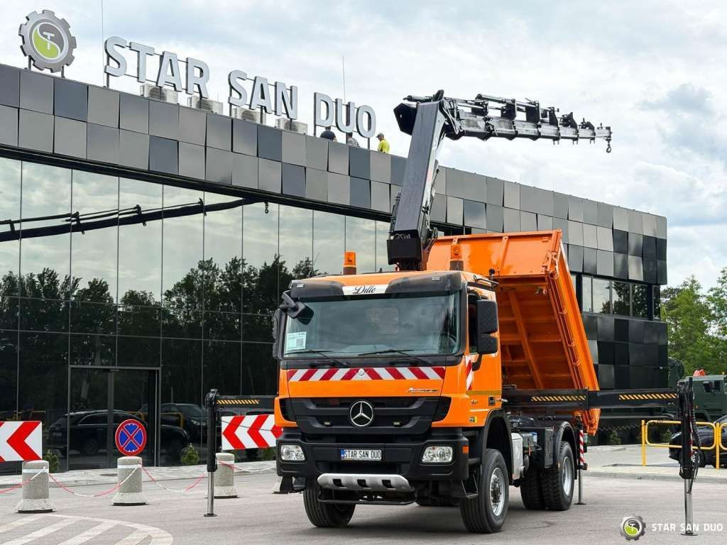 Mercedes-Benz Actros 1841 AK 4x4 Hiab 288E-7 Crane Kipper - شاحنة كرين: صور 5 Mercedes-Benz Actros 1841 AK 4x4 Hiab 288E-7 Crane Kipper - شاحنة كرين: صور 5