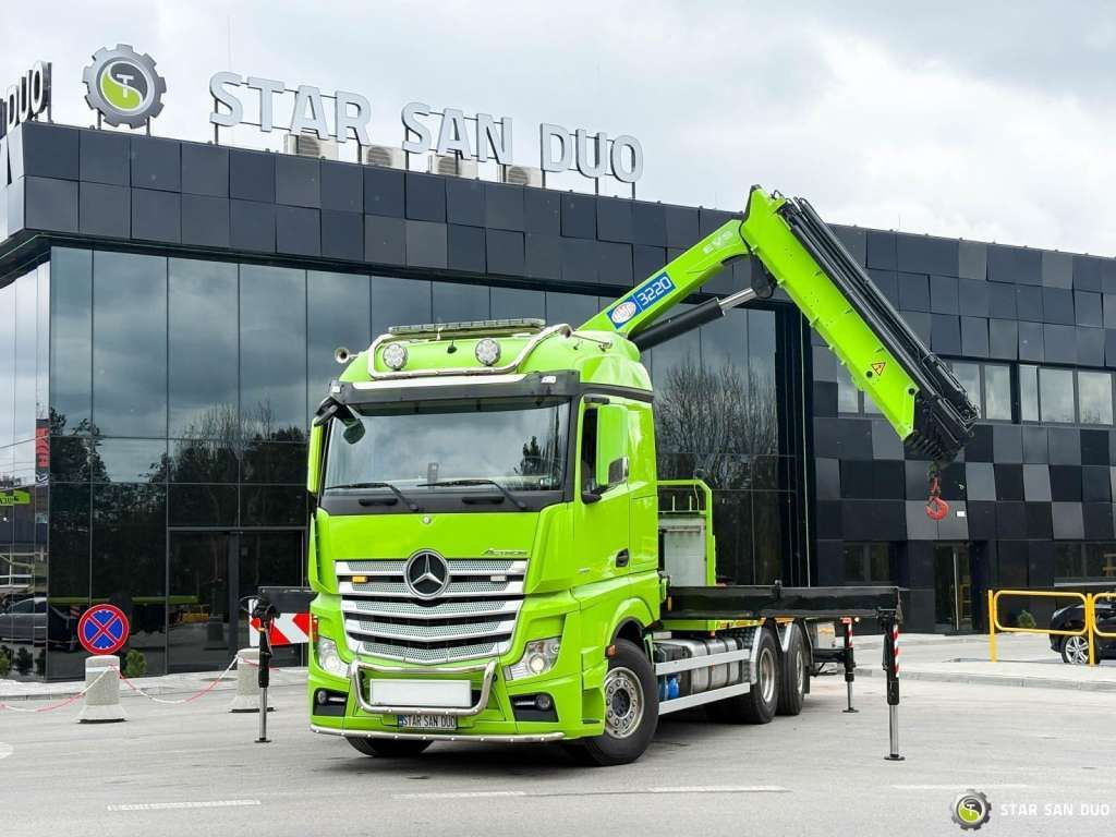 Mercedes-Benz Actros 6x2 HMF 3220 K7 Crane Mercedes-Benz Actros 6x2 HMF 3220 K7 Crane - شاحنة كرين, شاحنات مسطحة: صور 5 Mercedes-Benz Actros 6x2 HMF 3220 K7 Crane Mercedes-Benz Actros 6x2 HMF 3220 K7 Crane - شاحنة كرين, شاحنات مسطحة: صور 5