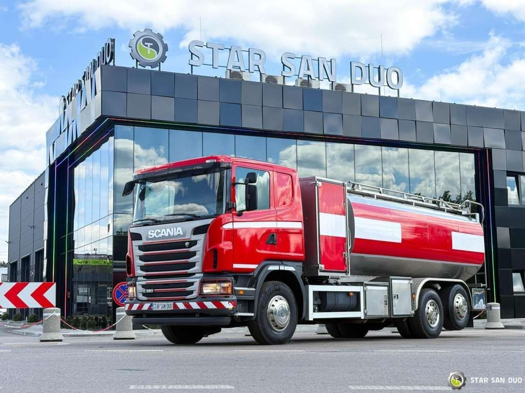 Scania D 320 FIRE BRIGADE Tank 12,000 Litres - شاحنة: صور 1 Scania D 320 FIRE BRIGADE Tank 12,000 Litres - شاحنة: صور 1