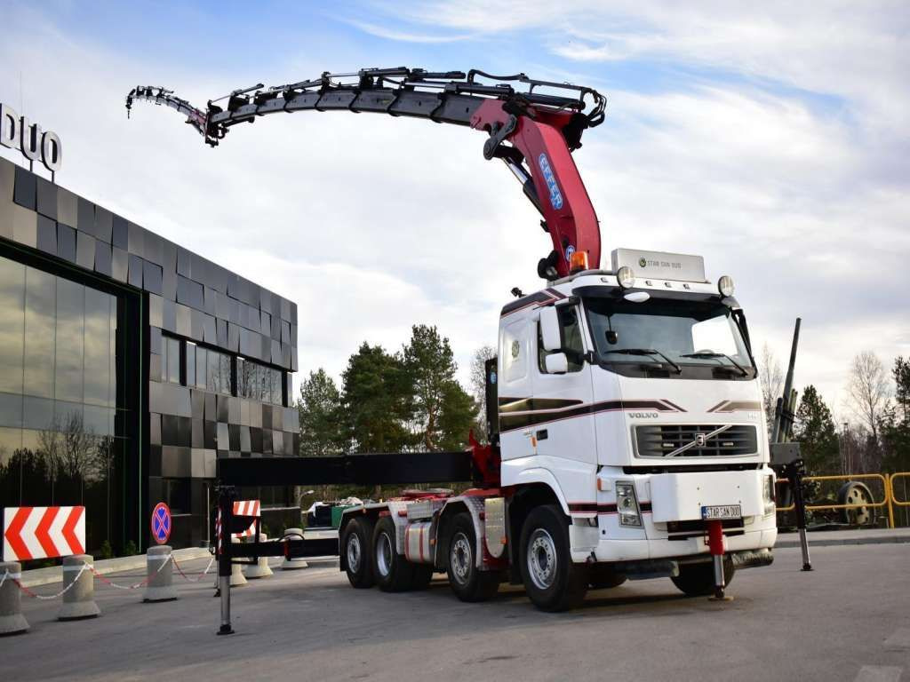 Volvo FH 520 8x2 EFFER 850 Fly Jib Winch 5th - شاحنة جرار: صور 3 Volvo FH 520 8x2 EFFER 850 Fly Jib Winch 5th - شاحنة جرار: صور 3