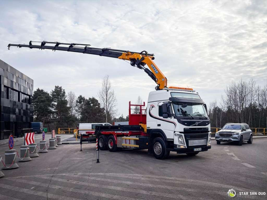 Volvo FM 450 6x2 EFFER 395/8S Euro 6 Crane Winch - شاحنة كرين: صور 3 Volvo FM 450 6x2 EFFER 395/8S Euro 6 Crane Winch - شاحنة كرين: صور 3
