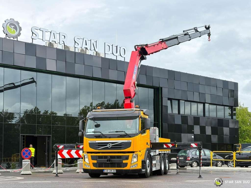 Volvo FM 460 6x4x4 HMF 3220 Crane HDS - شاحنة كرين: صور 1 Volvo FM 460 6x4x4 HMF 3220 Crane HDS - شاحنة كرين: صور 1