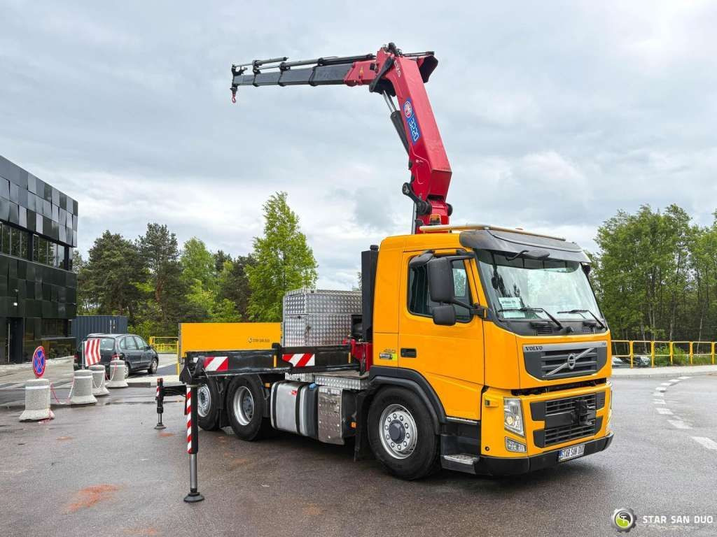Volvo FM 460 6x4x4 HMF 3220 Crane HDS - شاحنة جرار: صور 2 Volvo FM 460 6x4x4 HMF 3220 Crane HDS - شاحنة جرار: صور 2