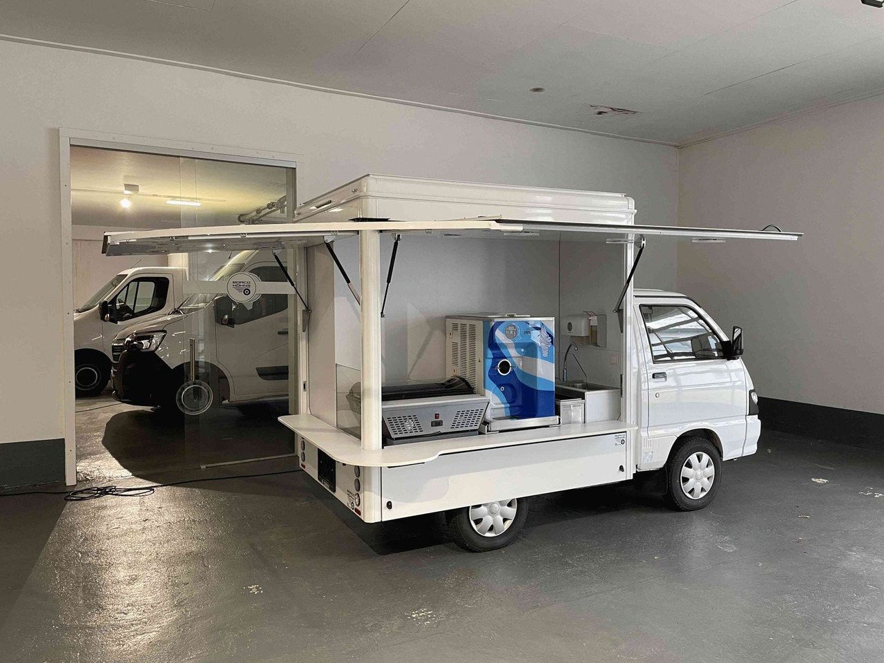 Piaggio Porter - شاحنات طعام: صور 1 Piaggio Porter - شاحنات طعام: صور 1
