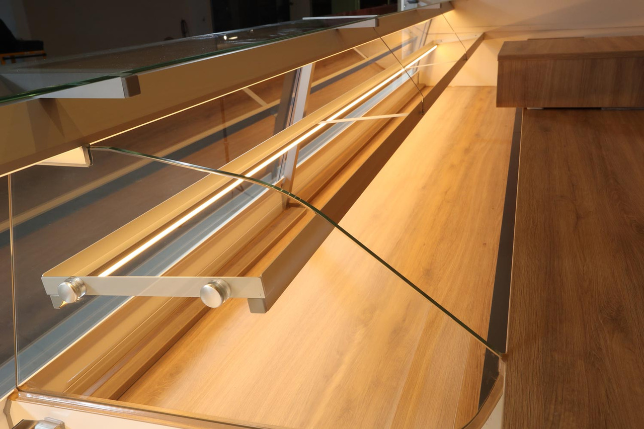 Verkaufsanhänger BORCO HÖHNS - عربة الطعام: صور 3 Verkaufsanhänger BORCO HÖHNS - عربة الطعام: صور 3