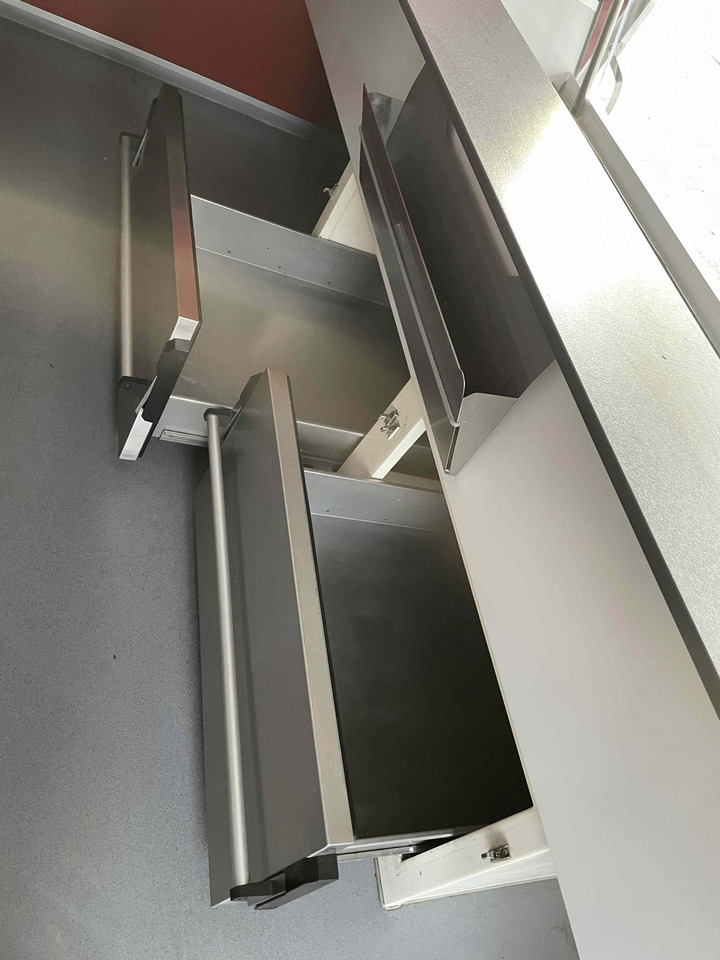 Wochenmarktmobil BORCO HÖHNS - شاحنات طعام: صور 4 Wochenmarktmobil BORCO HÖHNS - شاحنات طعام: صور 4