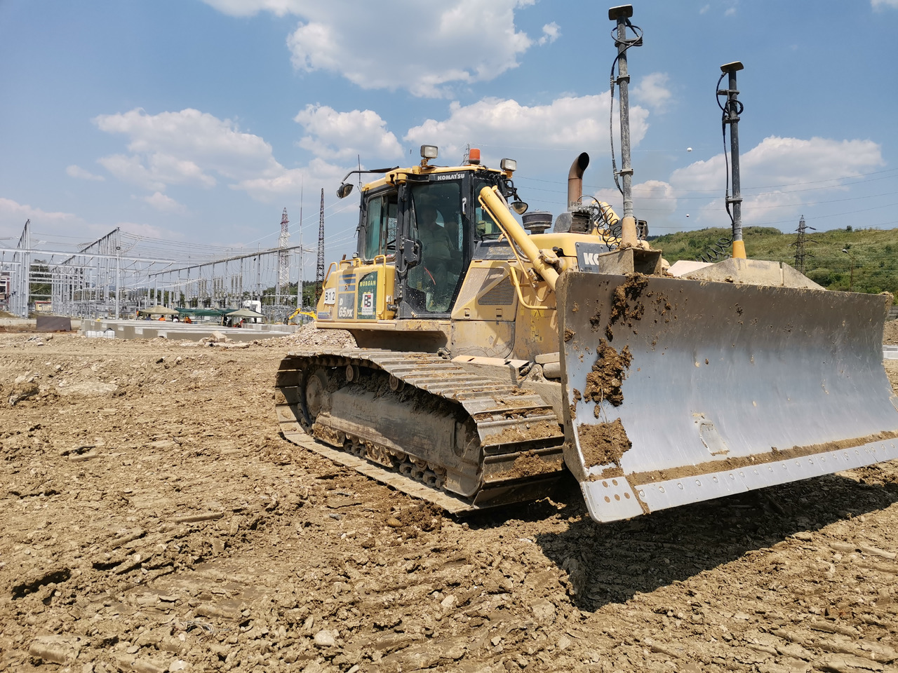 KOMATSU D65 PX 17 - بلدوزر: صور 3 KOMATSU D65 PX 17 - بلدوزر: صور 3