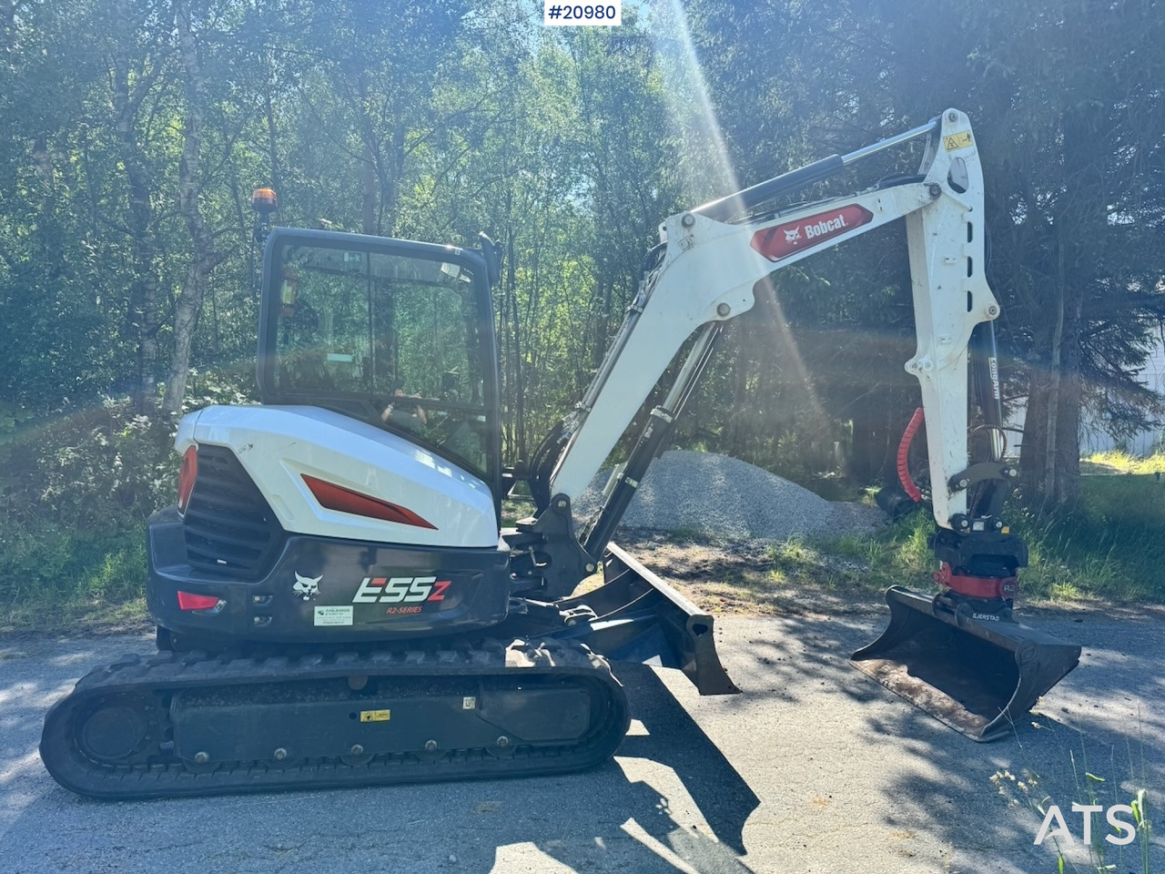 Bobcat E55Z Minigraver m/ Rototilt og 2 skuffer. 230 timer! - حفارة مصغرة: صور 1 Bobcat E55Z Minigraver m/ Rototilt og 2 skuffer. 230 timer! - حفارة مصغرة: صور 1