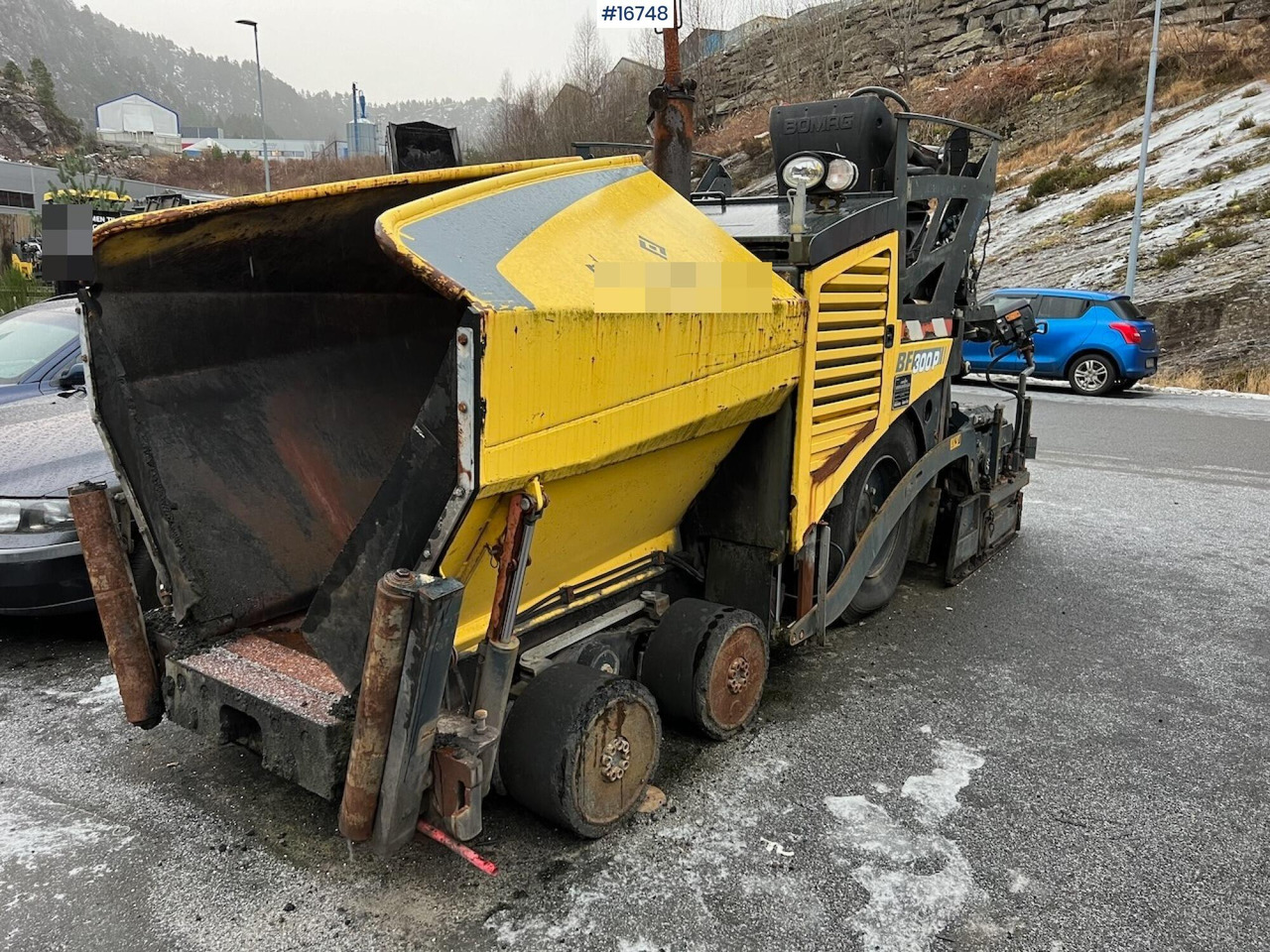 Bomag BF 300P - آلة أسفلت: صور 1 Bomag BF 300P - آلة أسفلت: صور 1