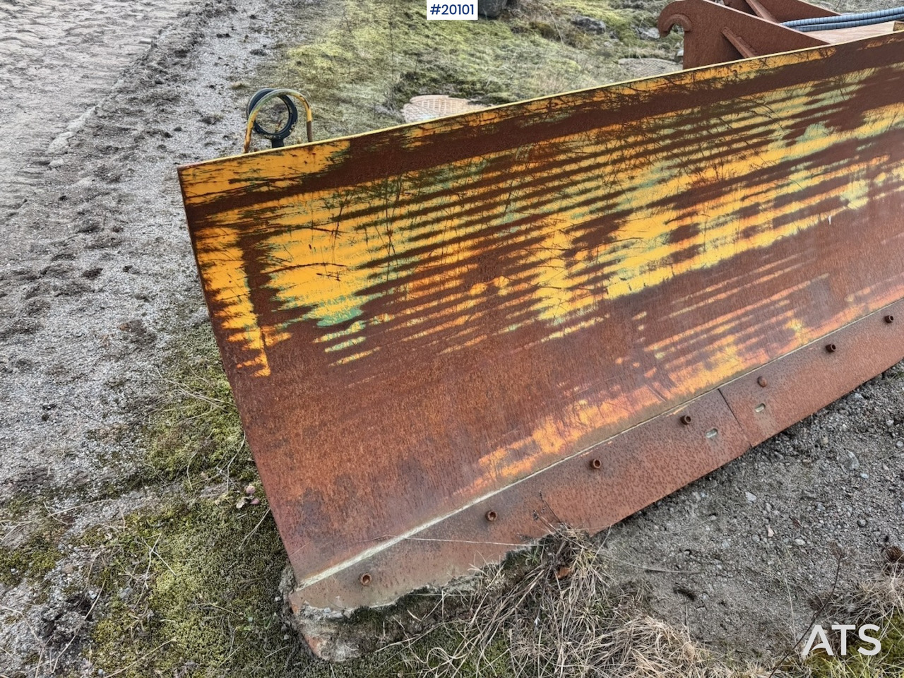 Brøyteskjær til hjullaster - شفرة الجرافة - آلات البناء: صور 4 Brøyteskjær til hjullaster - شفرة الجرافة - آلات البناء: صور 4