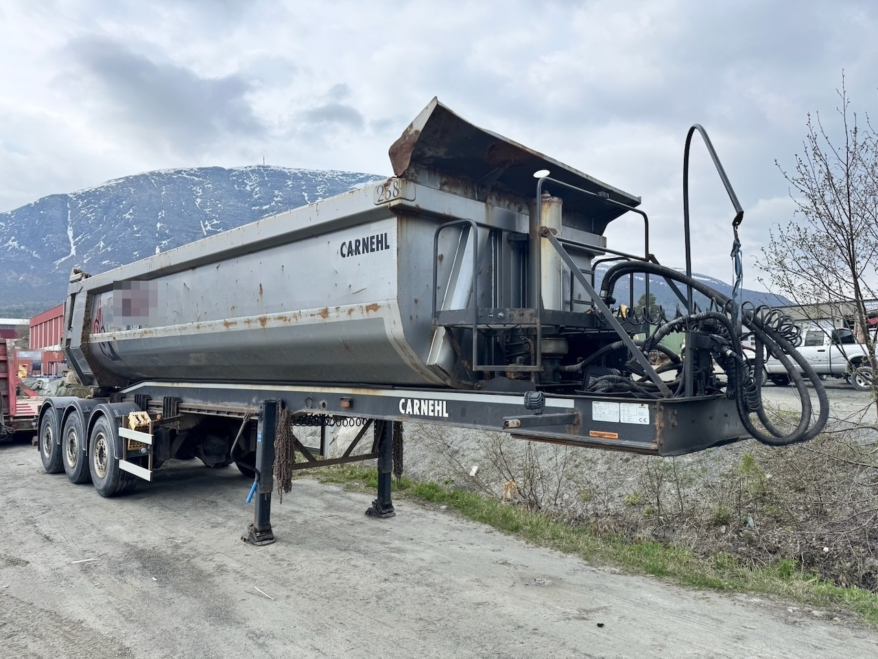 Carnehl Tippsemi - قلابة نصف مقطورة: صور 1 Carnehl Tippsemi - قلابة نصف مقطورة: صور 1