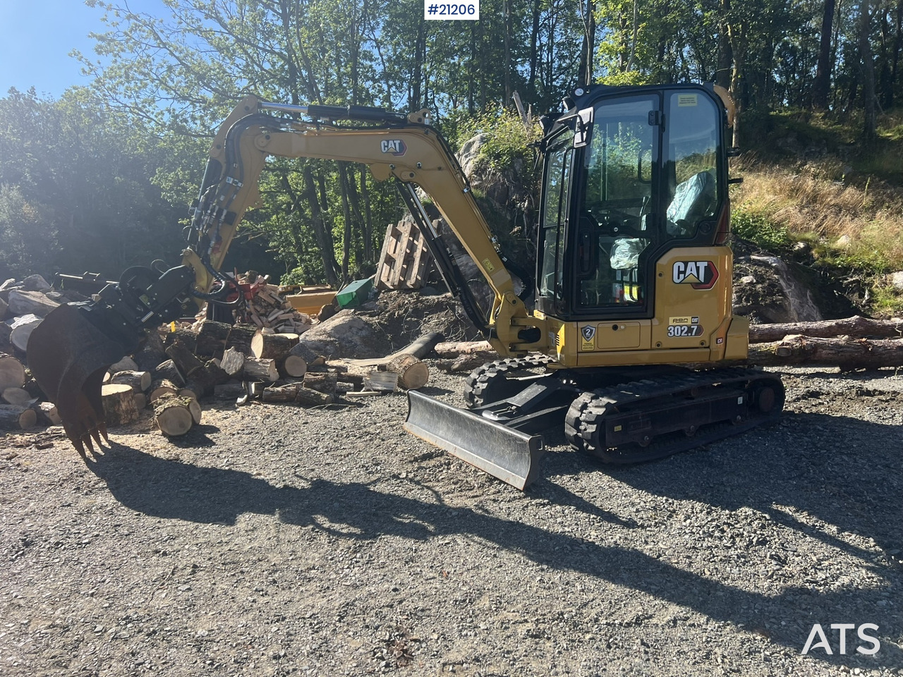 Caterpillar 302.7 CR gravemaskin m/ rototilt, pusseskuff,graveskuffe,klype og grøfteskuffe - حفارة مصغرة: صور 5 Caterpillar 302.7 CR gravemaskin m/ rototilt, pusseskuff,graveskuffe,klype og grøfteskuffe - حفارة مصغرة: صور 5