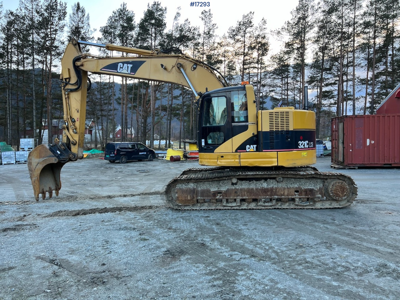 Caterpillar 321C - حفارة: صور 1 Caterpillar 321C - حفارة: صور 1