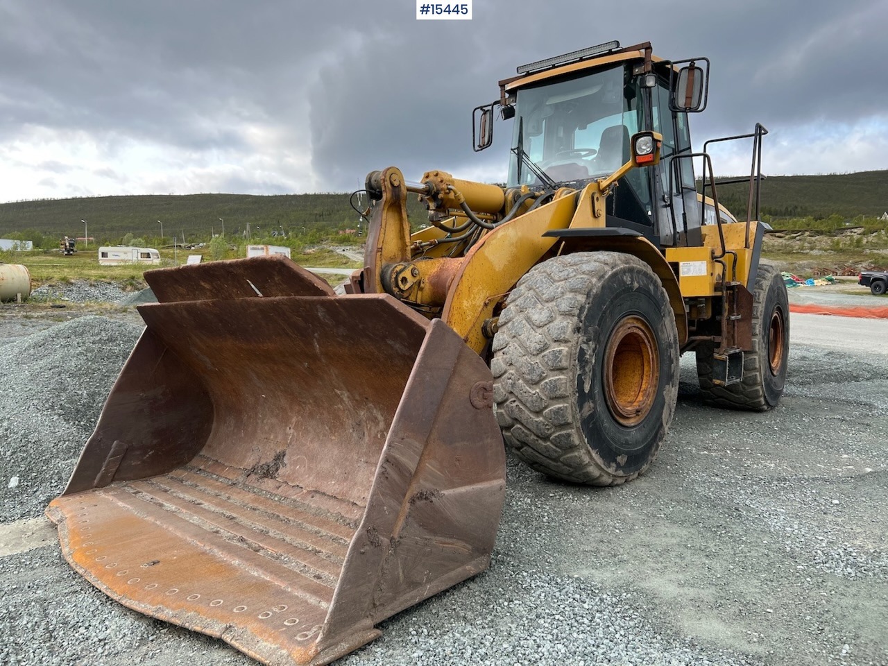 Caterpillar 966G - اللودر بعجل: صور 1 Caterpillar 966G - اللودر بعجل: صور 1